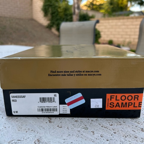 ✨NEW✨Vanessa Red Ankle Strap Heels - Picture 11 of 11